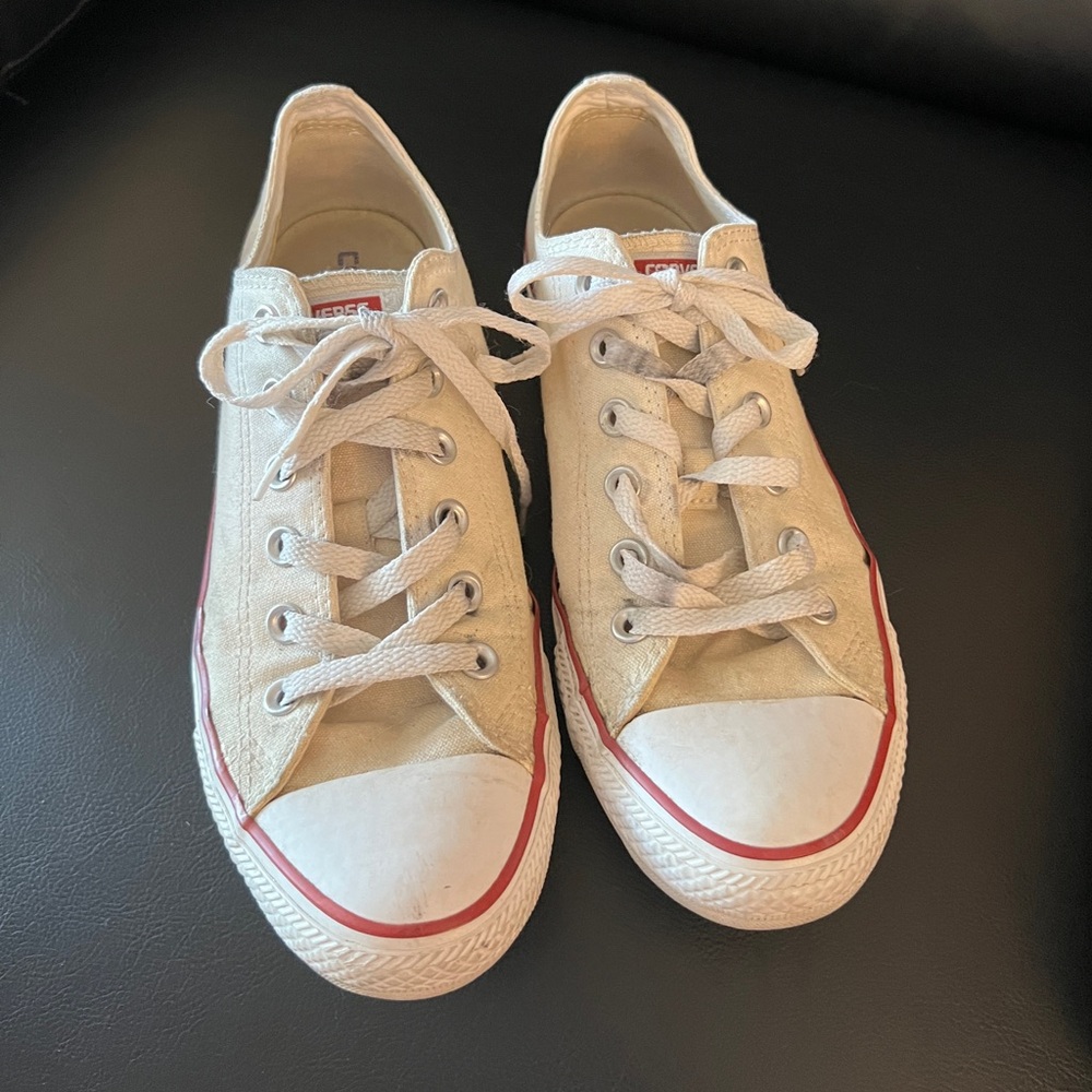 Unisex Converse Chuck Taylor Sneakers